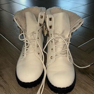 Winter boots